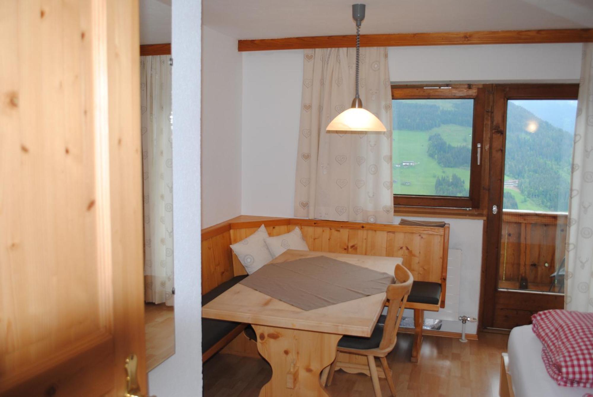 Апартаменты Siedlerhof Хопфгартен-им-Бриксенталь Номер фото